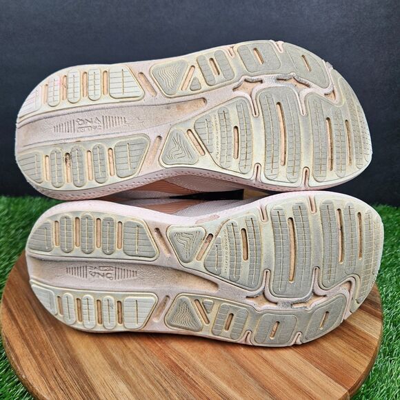 Brooks Ghost Max Shoes Womens Size 10 Wide Beige Pink  Brooks Ghost Max Shoes Womens 8.5 B Beige Pink Athletic Running Walking Sneaker